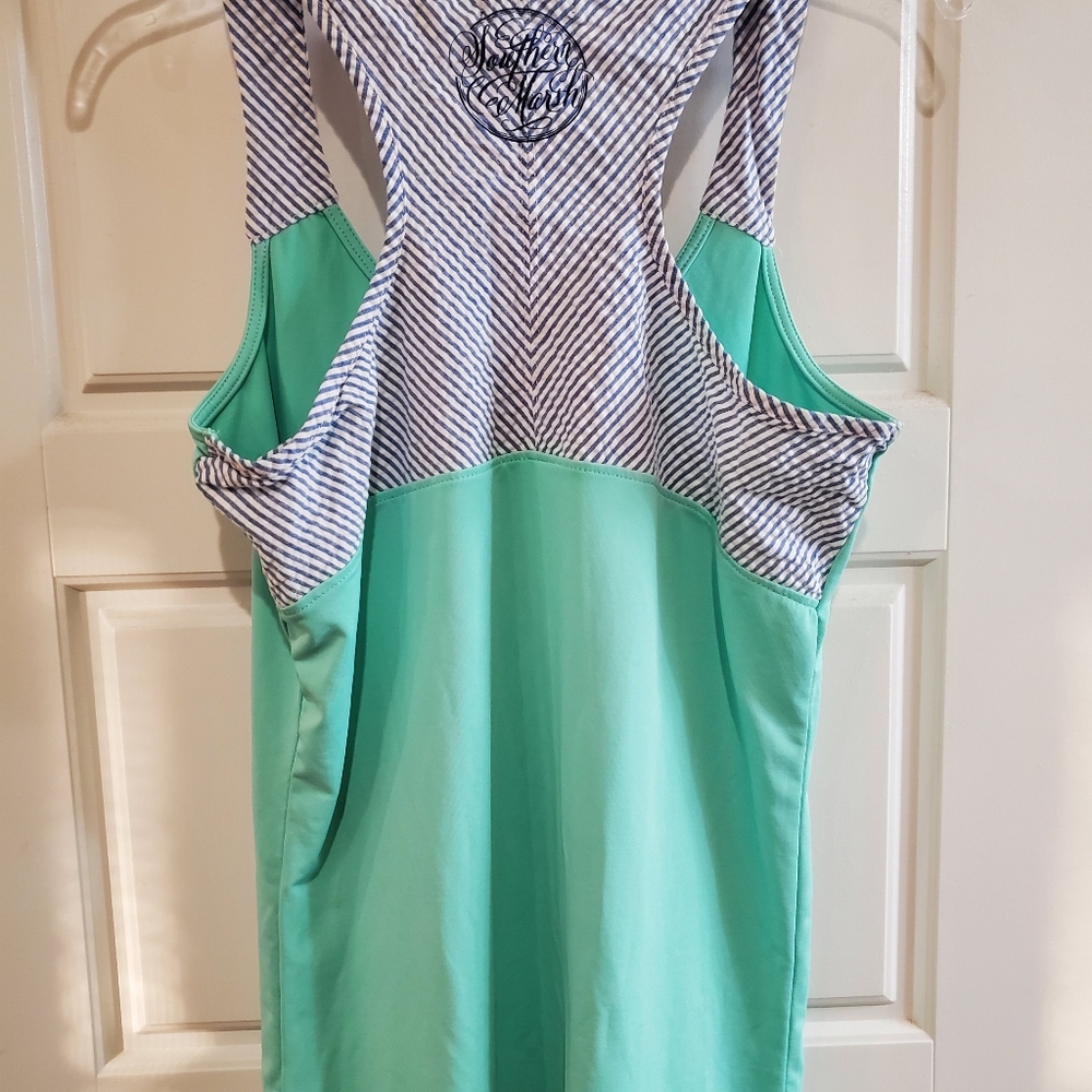 Woman's Southern Marsh tank top. Size medium